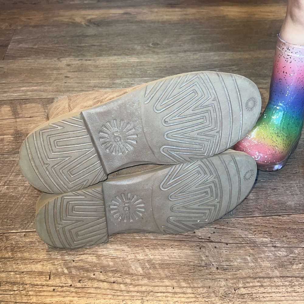 Ugg boots - Picture 7 of 9